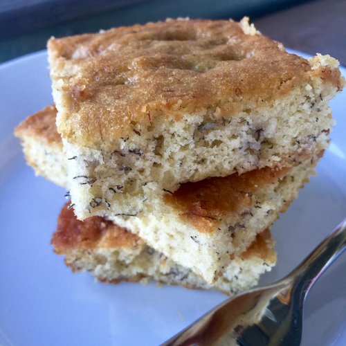 Banana snack cake