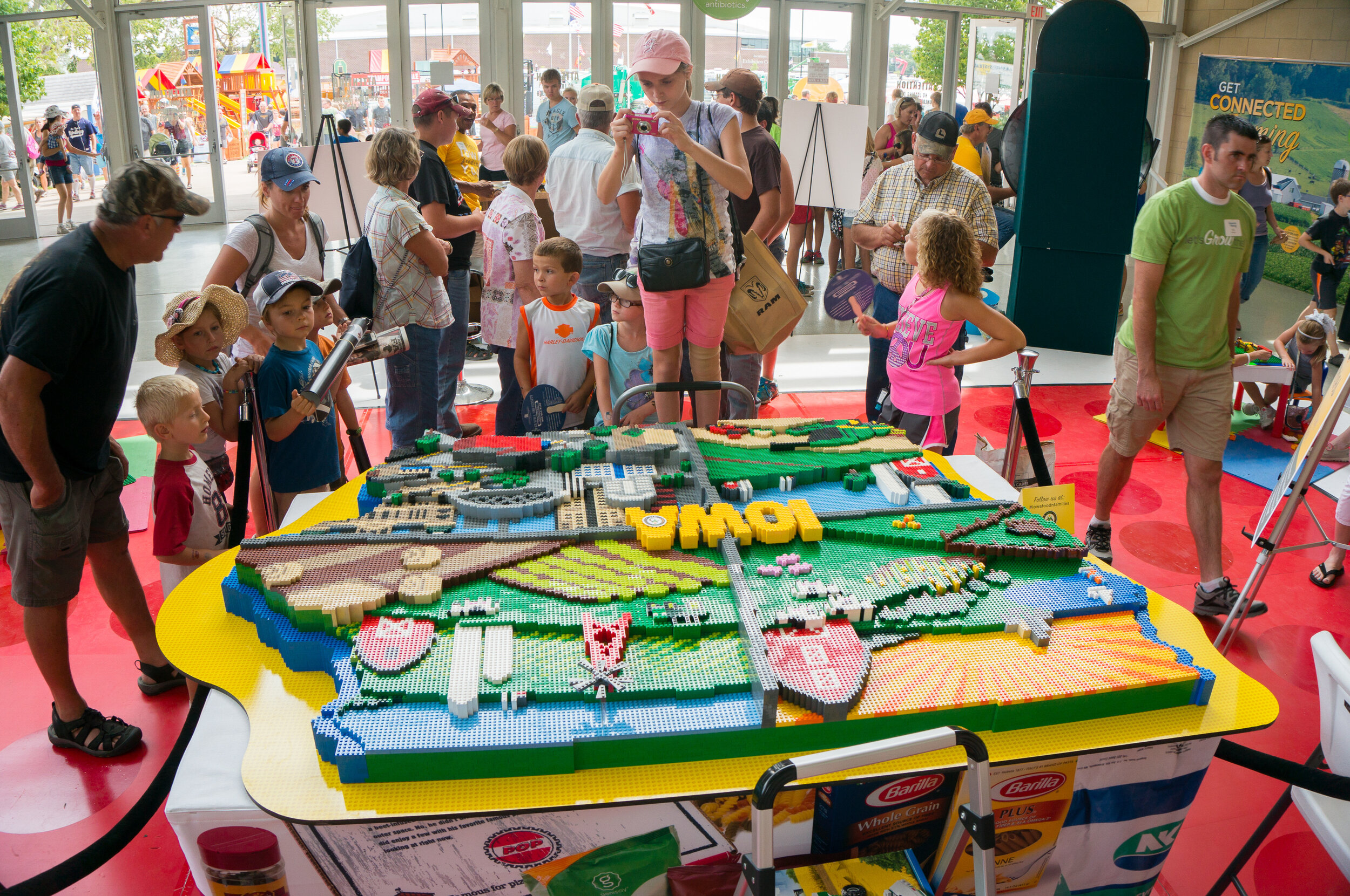 The 2013 display was comprised of 38,000 LEGO bricks.