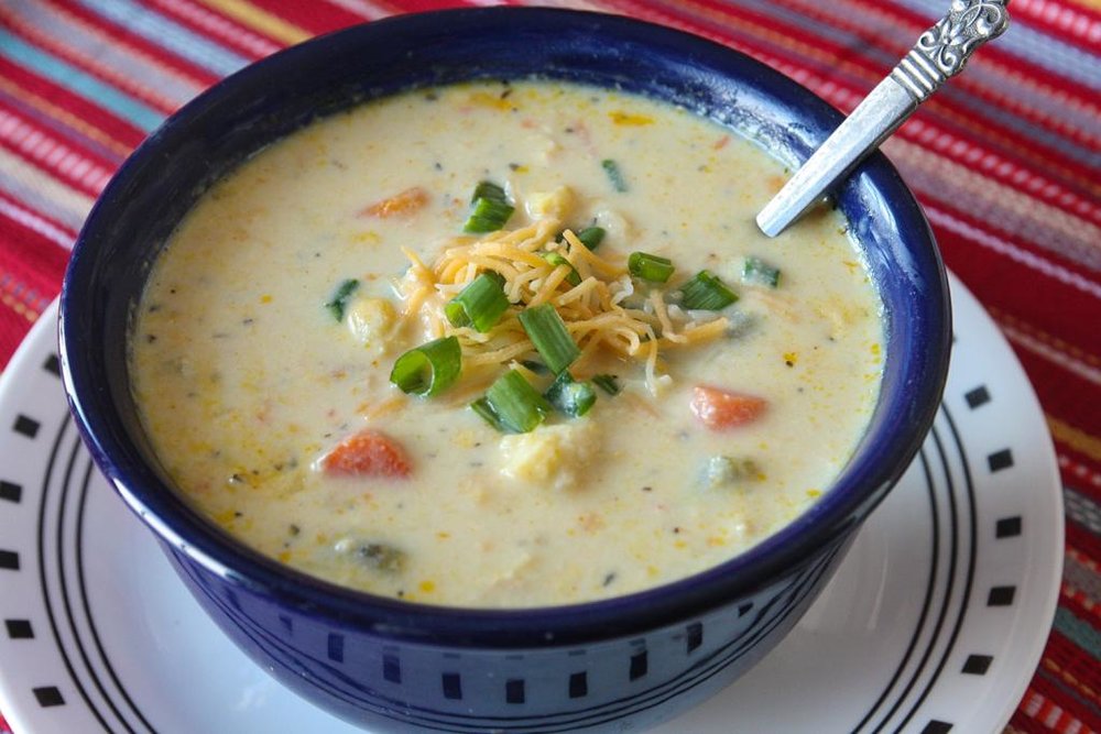 Tortellini corn chowder with bacon and ham.